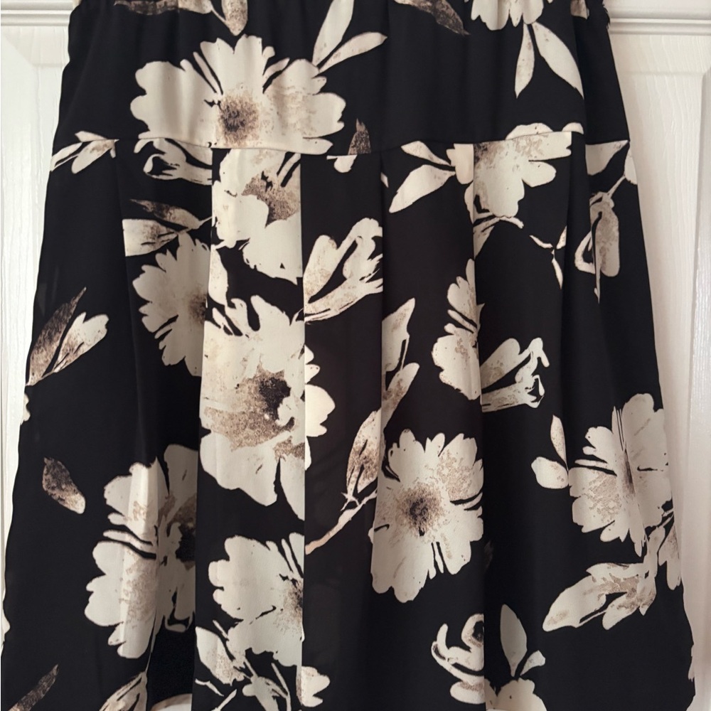 LOFT Black and Cream Floral Skater Skirt